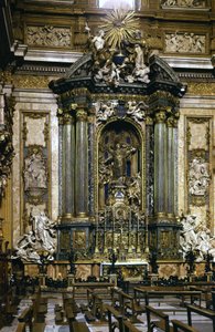 Standbeeld van St. Ignatius van Loyola (het altaar) in de Kerk van Jezus in Rome. door Andrea Pozzo