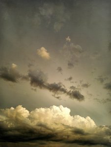 Dramatisch gouden wolkenlandschap door Angelo Cerantola