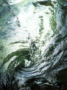 De waterstroming weerspiegelen door Angelo Cerantola