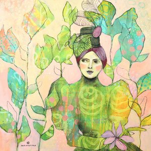 De vrouw met de groene hoed in de tuin