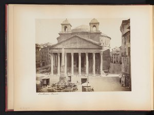 Gezicht op het Pantheon te Rome, Italië