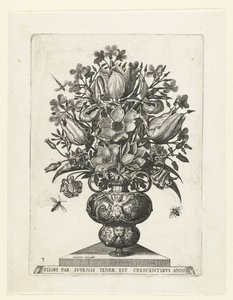 Groteske vaas met bloemen