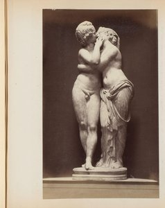 Sculptuur van Amor en Psyche in de Capitolijnse Musea te Rome, Italië door Anonymous