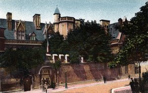 Parijs: uitzicht op het Musée de Cluny. Foto uit 1920 in Artistiek Album van de stad Parijs. Privécollectie