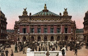 Parijs: uitzicht op de gevel van de Opera gemaakt door Charles Garnier (1825-1898) en van het metrostation op Place de l