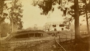 Foto uit een persoonlijk album van een infanterieluitenant tijdens de eerste maanden van de Eerste Wereldoorlog door Anonymous Anonymous