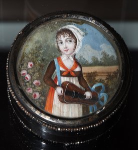 Portret van een meisje met draailier, Anoniem, ca. 1800. Privécollectie door Anonymous Anonymous