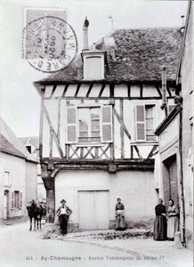 Uitzicht op de wijngaard van Henri IV in de stad Ay Champagne in de Marne - Fotografie begin 20e eeuw - Privécollectie door Anonymous Anonymous