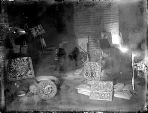 Tegelmakers in hun werkplaats, ca.1880-1930 door Antoin Sevruguin