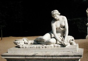 Nimf met een schelp, uit de Parterre de Latone