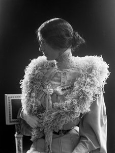 Cléo de Mérode, 1903
