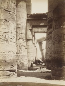 Interieur van de Hypostyle Zaal, Karnak door Antonio Beato