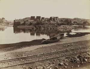 Philae, uitzicht op de oostelijke oever van de Nijl, noordwest