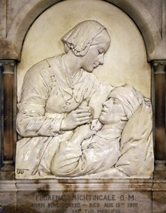 Florence Nightingale troost een gewonde man