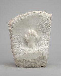 Memorial Relief Hand van een kind