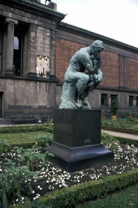 De Denker standbeeld door Rodin, Ny Carlsberg Glyptotek, Kopenhagen, Denemarken, Europa