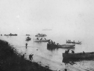 Landing bij Anzac Cove, c. 1915 door Australian Photographer