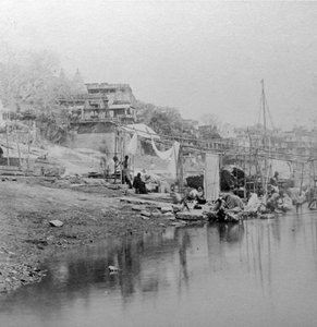 Badhuis ghat, Benares, India, eind 19e of begin 20e eeuw