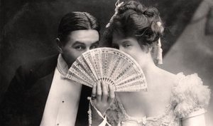 Billie Burke en Farren Soutar in een scène uit The Belle of Mayfair, begin 20e eeuw door Bassano Studio