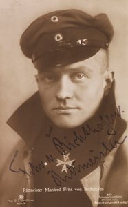 Portret van Manfred von Richthofen 1892-1918, 1918 door Berlin . Photo studio C. J.