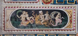 Piccolomini Bibliotheek, het plafond: kleiner paneel met scène van maritieme thiasus door Bernardino di Betto Pinturicchio