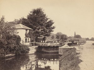 Sluiswachtershuisje en sluisdeuren