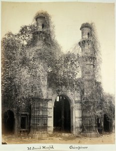 Mahmud Masjid (Nagina Masjid), Champaner, ca. 1875 (zwart-wit foto) door British Photographer