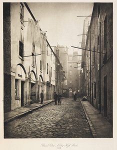 Broad Close No. 167 High Street, uit The Old Closes and Streets of Glasgow door British School
