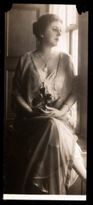 Portret van Jobyna Howland, 1908-9 door Byron Company