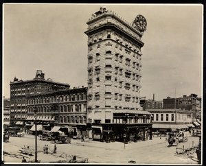 Het Pabst Hotel, 42nd Street, Broadway en 7th Avenue, New York