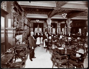 Obers in een café bij Hotel Delmonico, 1902