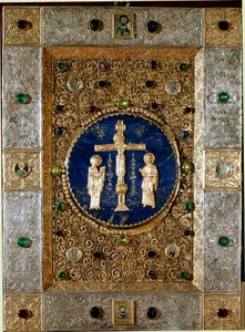 Byzantijnse kunst: omslag van een evangelie versierd met gouden bladeren met filigraan kruisbeeld dat de Maagd en Sint Jan voorstelt. 13e eeuw. Venetië tesoro de San Marco (schat van Sint Marcus)