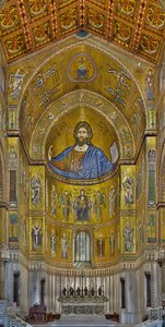 Uitzicht op de apsis met de Byzantijnse mozaïeken uitgevoerd tussen de twaalfde en midden dertiende eeuw door deels lokale en deels Venetiaanse arbeiders, inclusief de beroemde Christus Pantocrator door Byzantine