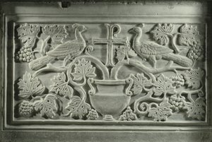 Pauwen en wijnstokken door Byzantine School
