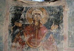 Heilige, beschilderde muren in de kerk van Agios Georgios, Komitades, Kreta, Griekenland (foto) door J.B. and Brown J. Rowbotham