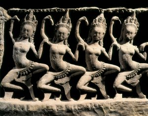 Hindoeïstische mythologie: de apsaras, zeer jonge en mooie wezens die dansten aan het hof van Indra
