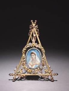 Driehoekig Frame met Portret van Tsarina Alexandra Fjodorovna door Carl Fabergé