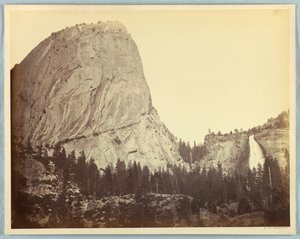 Mount Broderick, Nevada Falls, 700 voet, Yosemite door Carleton E. Watkins