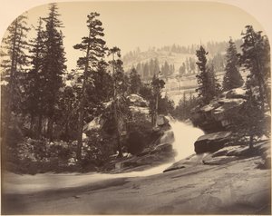 Cascade, Nevada Fall links, uitzicht boven Vernal Fall door Carleton Emmons Watkins