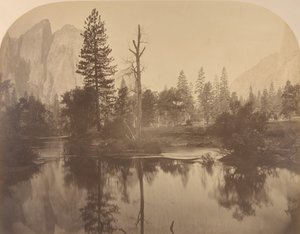Riviergezicht naar de Vallei, Kathedraalrots aan de Linkerkant, 1861 door Carleton Emmons Watkins