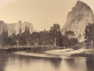 Rivierzicht, door de vallei, Cathedral Rock links