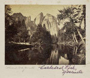 Cathedral Rocks, 2600 feet, Yosemite Valley, Mariposa County, Californië (nr. 1008)
