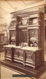Dressoir, Scott Morton & Co, voor "Art and I."