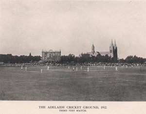 Het Adelaide Cricket Ground, Derde Testwedstrijd tussen Australië en Engeland, 1912 door Charles Alfred Petts