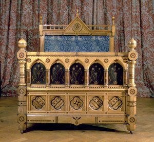 Gotische Revival Ingelegd Bed met Gestoffeerd Hoofdeinde, gemaakt door Marsh & Jones, ca.1866 (hout)