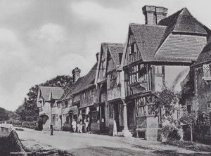 Chiddingstone Village door Charles Essenhigh Corke