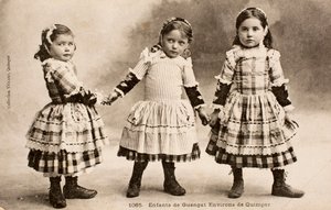 Oude ansichtkaart Kinderen van Guengat Finistere Bretagne Frankrijk door Augustus Kollner