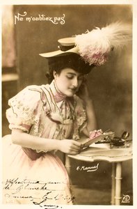 Oude ansichtkaart Vergeet me niet Vrouw van de Belle Epoque door Augustus Kollner