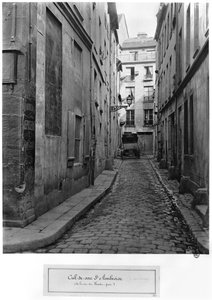 Cul-de-sac Saint-Ambroise, vanaf rue du Haut-Pave, Parijs, 1858-78 door Charles Marville
