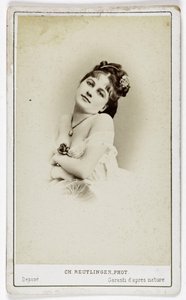 Portret van de actrice Henriette Victoire Drouard (1851-1923). door Charles Reutlinger